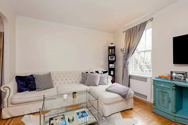 Rented by Town Residential | media 2