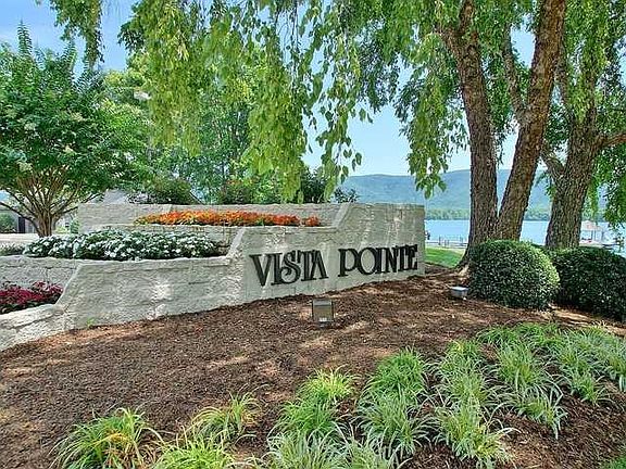 Vista Pointe