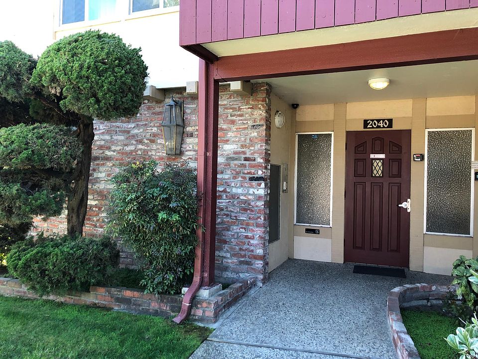 Entrance to Lobby