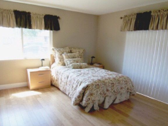 5th image of 7693 Donohue Dr
