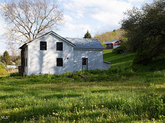 4th image of 123 Ecker Hollow Road