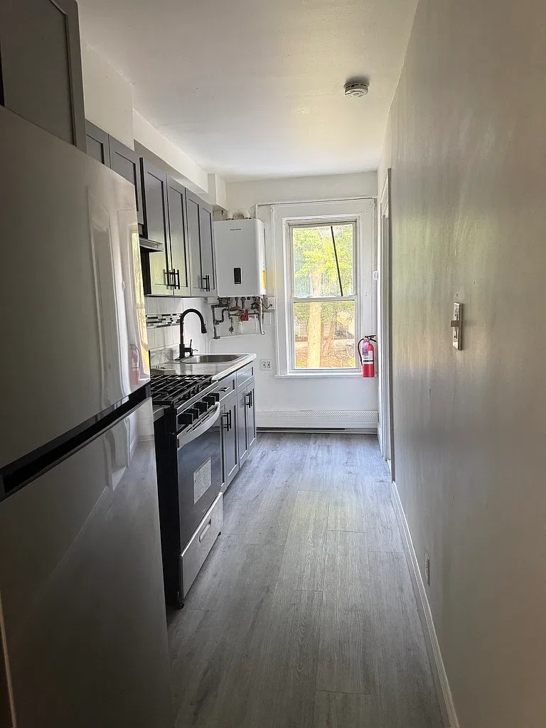 19-21 Mattlage Pl — Photo 2