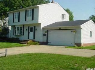 28420 Lake Shore Blvd, Eastlake, OH