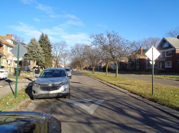 detroit-michigan-88436875 picture