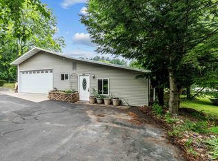 589 Sacramento St, Berlin, WI 54923