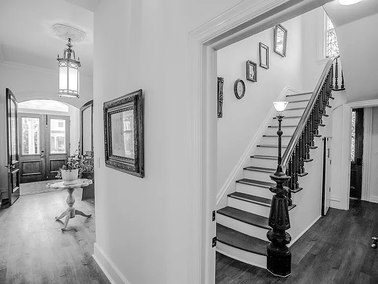 29 Lincoln Ave #1 — Photo 43