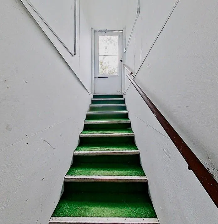 1 bed, 370 sqft, $822 — Photo 2