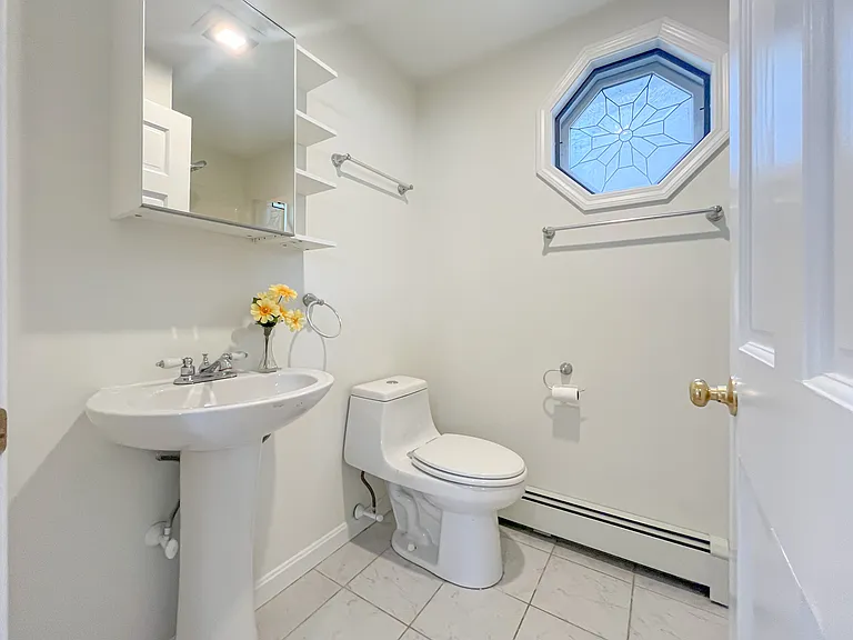 22 Crescent Ave — Photo 37