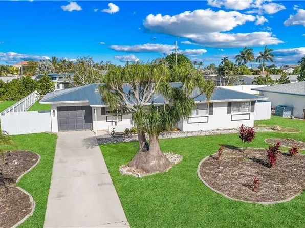 2627 SE 18th Pl, Cape Coral, FL 33904