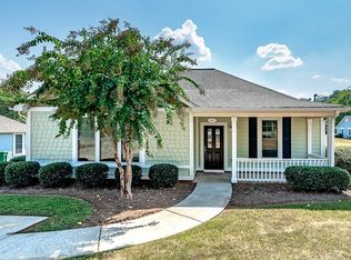885 Catherine St, Forest Park, GA 30297