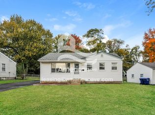 1425 Gahan Dr, Florissant, MO 63031
