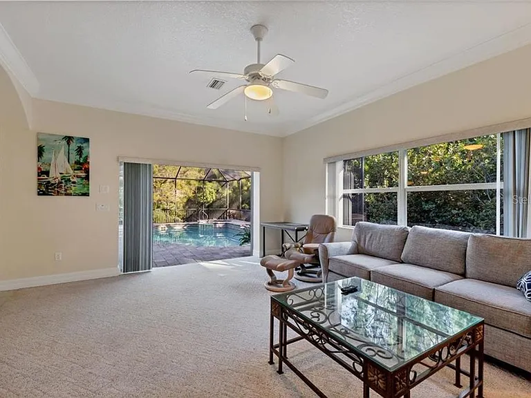 100 Spaniards Rd — Photo 17