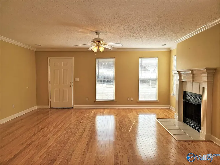 5308 Frankford Dr SE — Photo 4