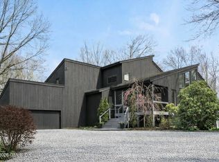14 White Oak Ln, Weston, CT 06883