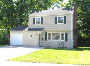 253 Bretton St, Bridgeport, CT 06606