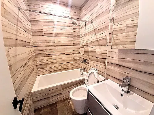 Rented by Friedman Mayer, LREB | media 6