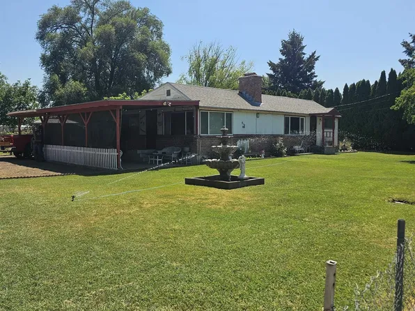 414 Mentzer Ave, Granger, WA 98932