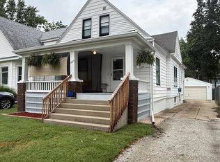 1605 S Pasfield St, Springfield, IL 62704