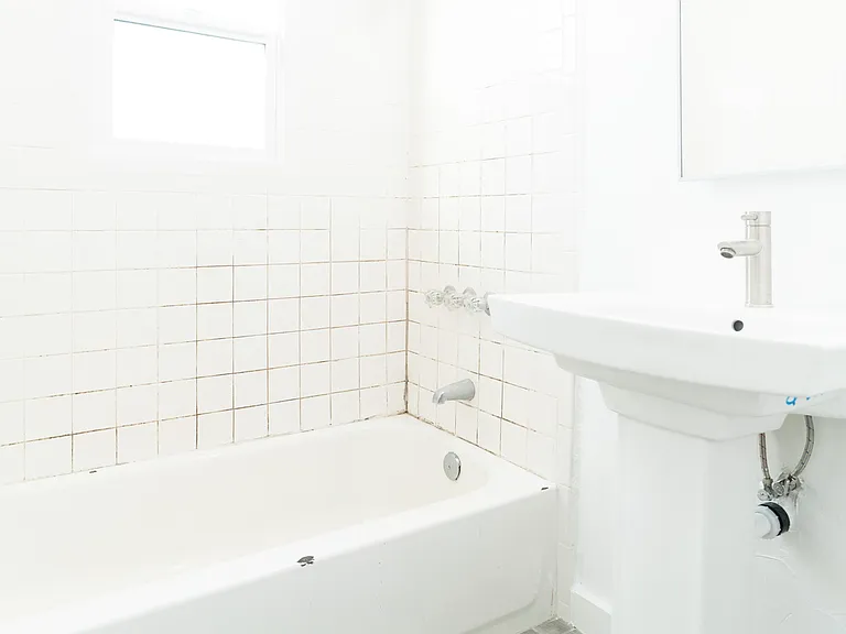 1141 Echo Park Ave #206 — Photo 6