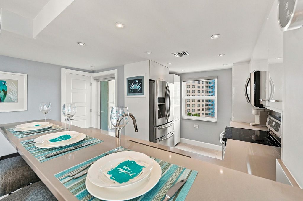 201 N Ocean Boulevard #604, photo 6