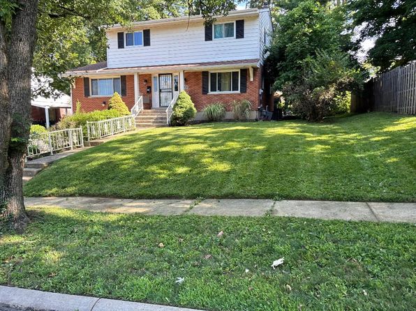 2412 Whitewood Ln