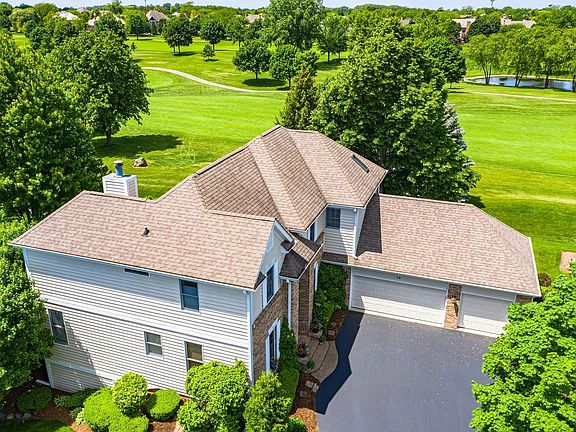 2nd image of 10 Sherwood Ct