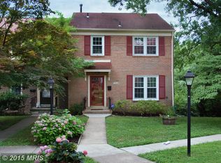 1848 Golf View Ct, Reston, VA 20190