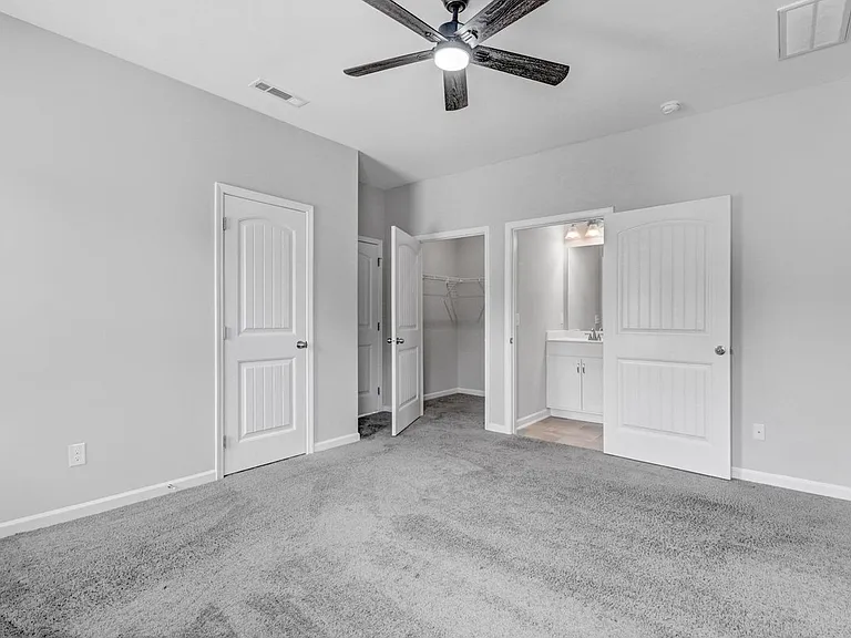 103 Drake Village Dr — Photo 13