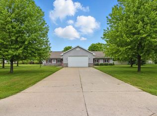 1957 Woodcrest Cir, Kronenwetter, WI 54455