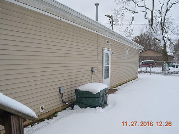 4th image of 740 Buss Ave