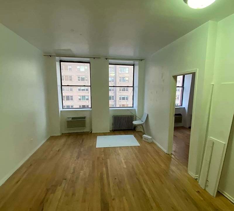 1st image of 64 7th Ave #5DD