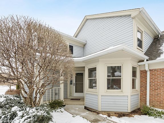 2nd image of 1317 Glengary Ct #L