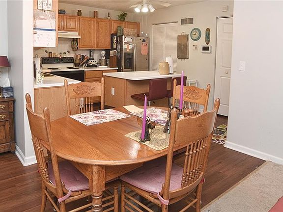 5th image of 6553 Coyote Ln APT B