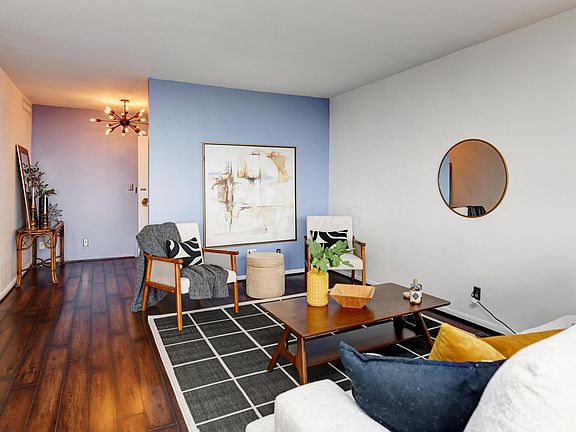 2nd image of 1620 E Broad St #905