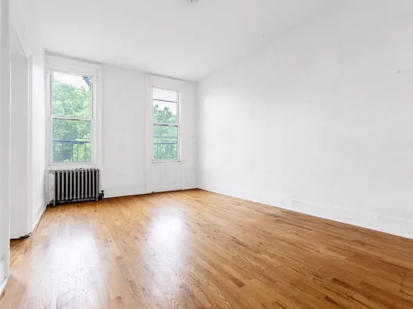 83 Hall Street image 4 of 11