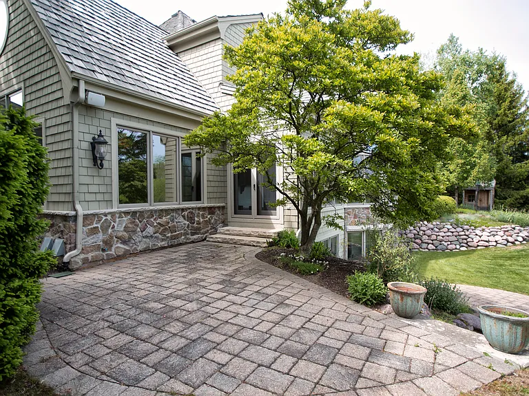 11560 N Canterbury Dr — Photo 43