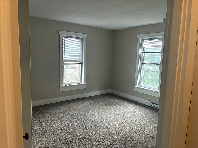 35 W Donegal St #B — Photo 8