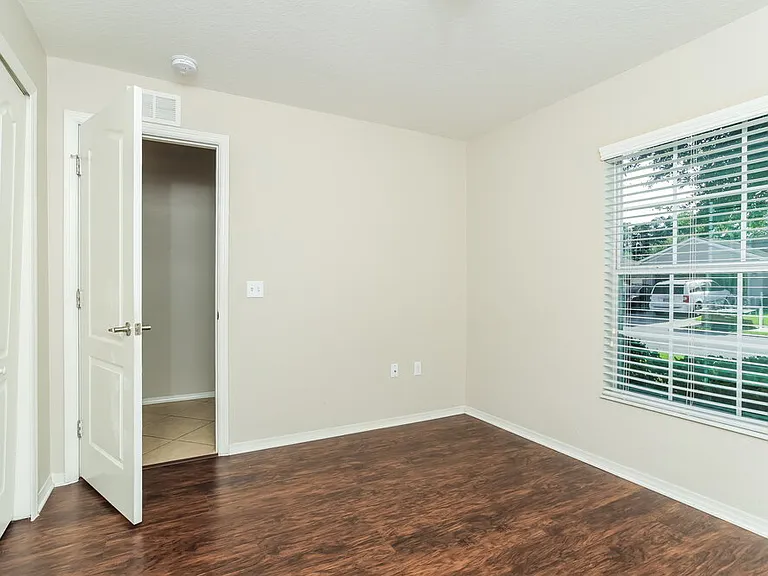 727 Barrister Dr — Photo 12