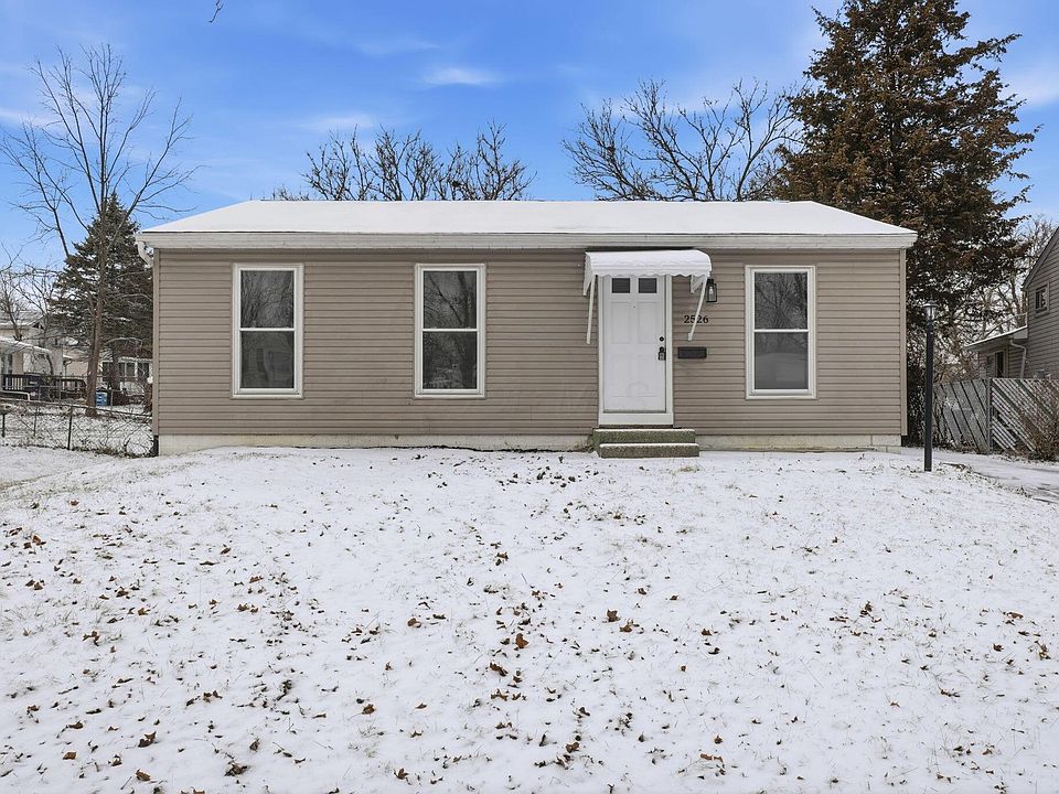 1st image of 2526 Queenswood Dr