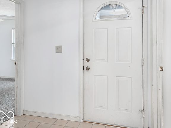5th image of 320 Southway Ct
