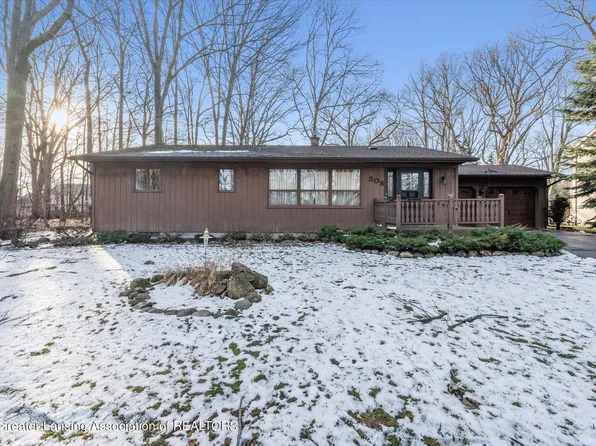 508 W Geneva Dr, Dewitt, MI 48820
