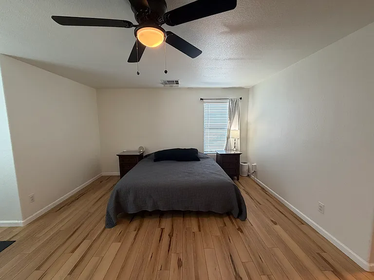 278 E Baylor Ln — Photo 18