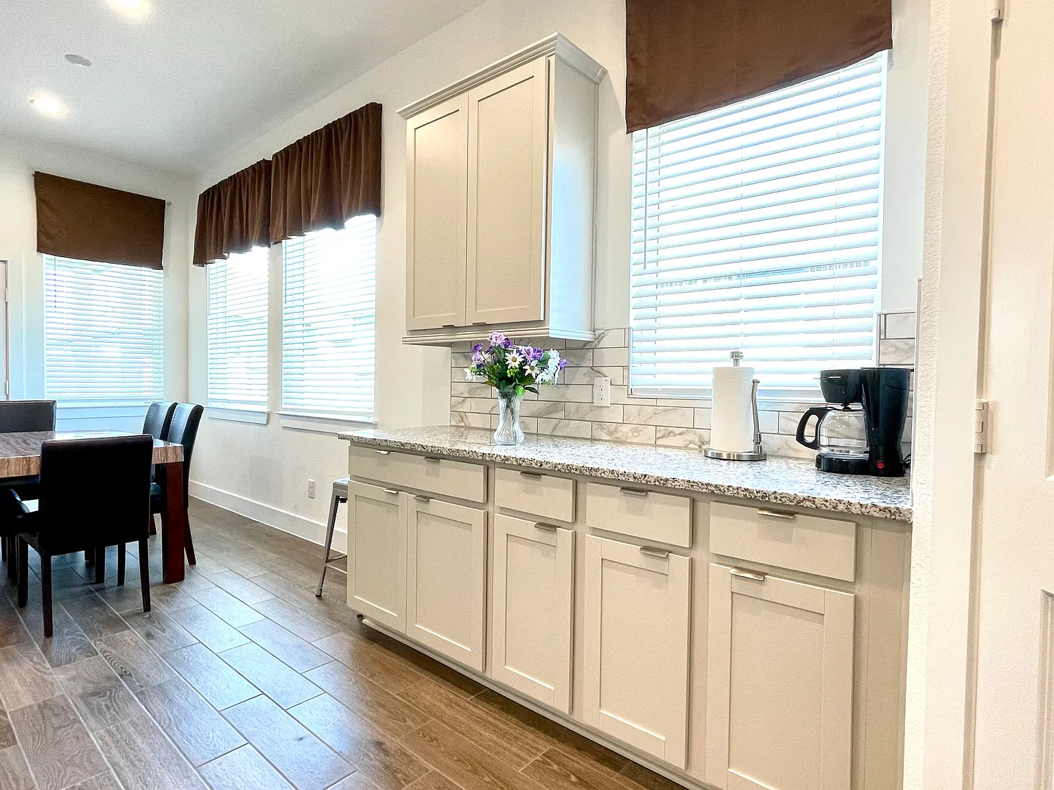 4516 Bartagrass Dr — Photo 3