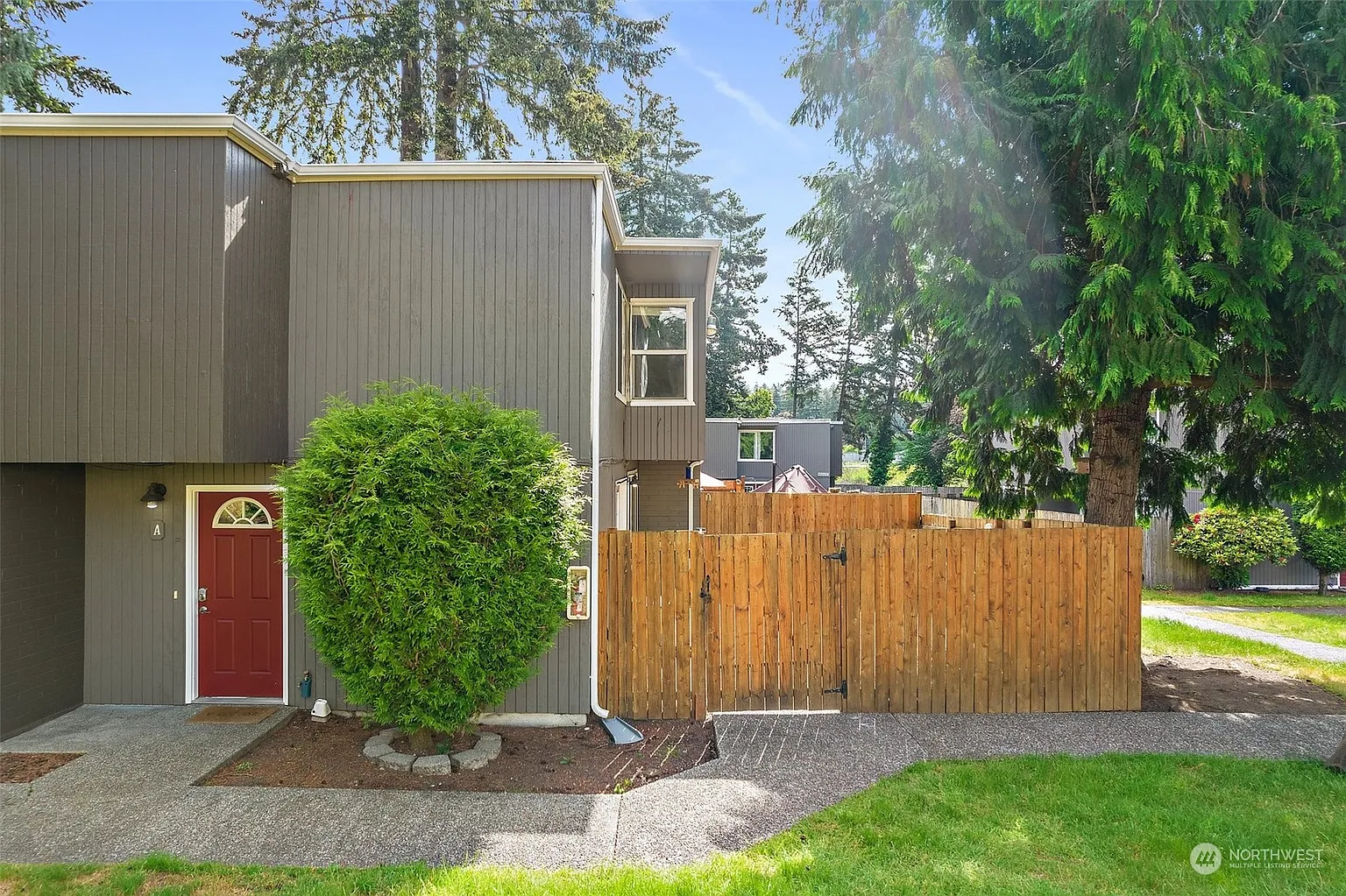 13051 Pacific Highway SW photo 1