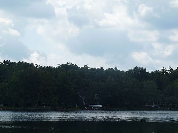 4th image of 1136 Hileah Dr.