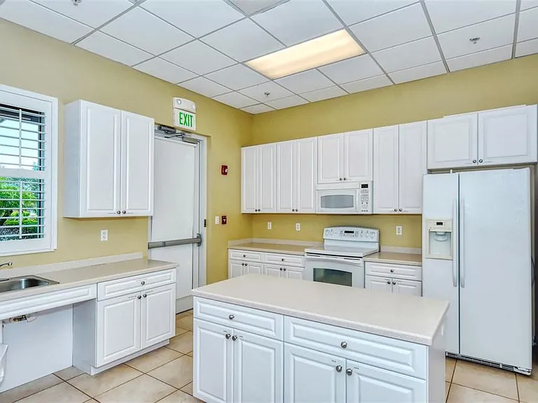 1498 Ernesto Dr — Photo 41