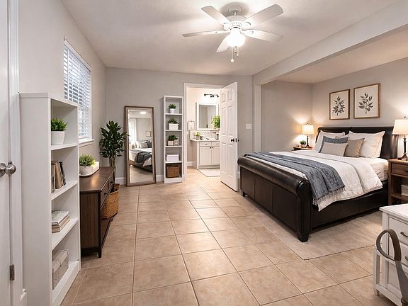 3rd image of 1350 Twin Falls Rd