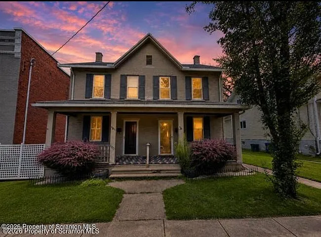 605-607 Deacon St #605