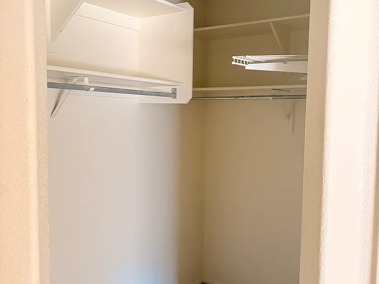 42027 W Hillman Dr — Photo 5