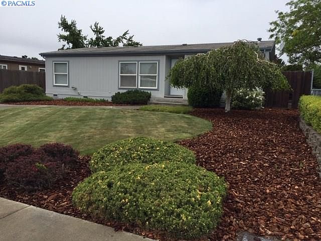 1st image of 624 N Douglas Ave